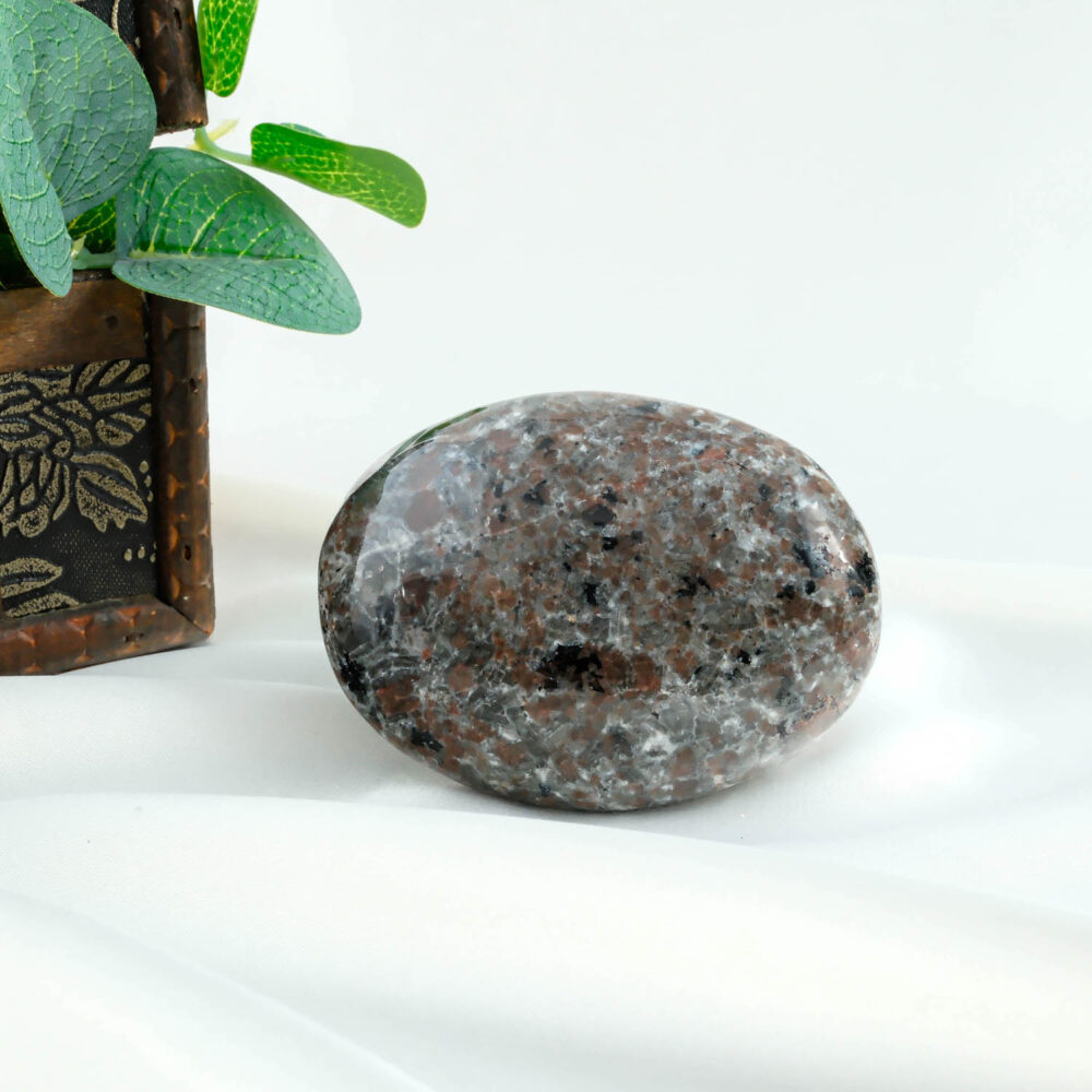 Orijinal Natural Yooperlite Ateş Sodalit Doğal Taş Sabun