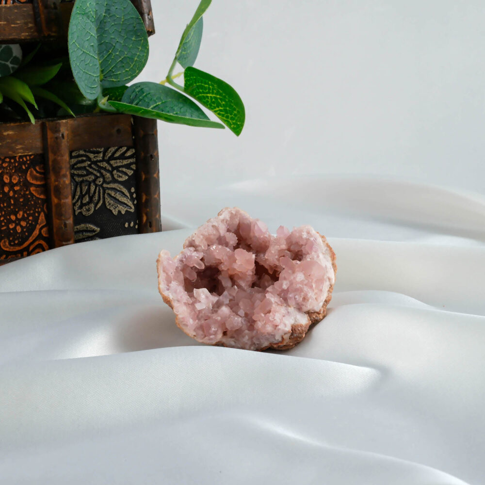 Pembe Ametist Doğal Taş Ham Parça