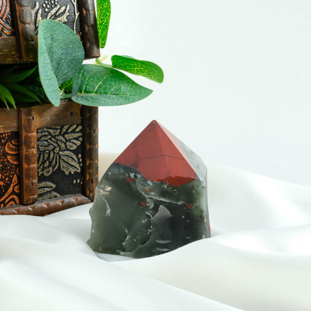 Kan Jasper Doğal Taş Ham Parça Diş