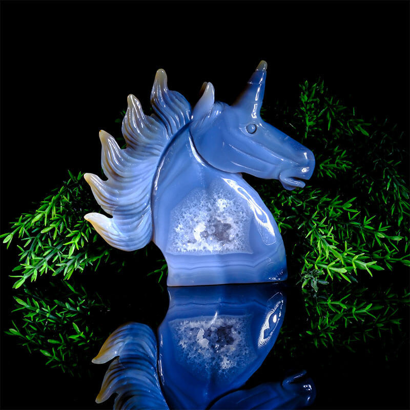 Kalsedon Agate Doğal Taş Özel El Oyması Unicorn At Obje