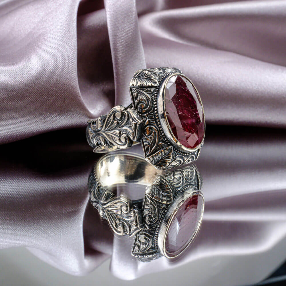 Yakut Doğal Taş Gümüş Unisex Yüzük (16ct)