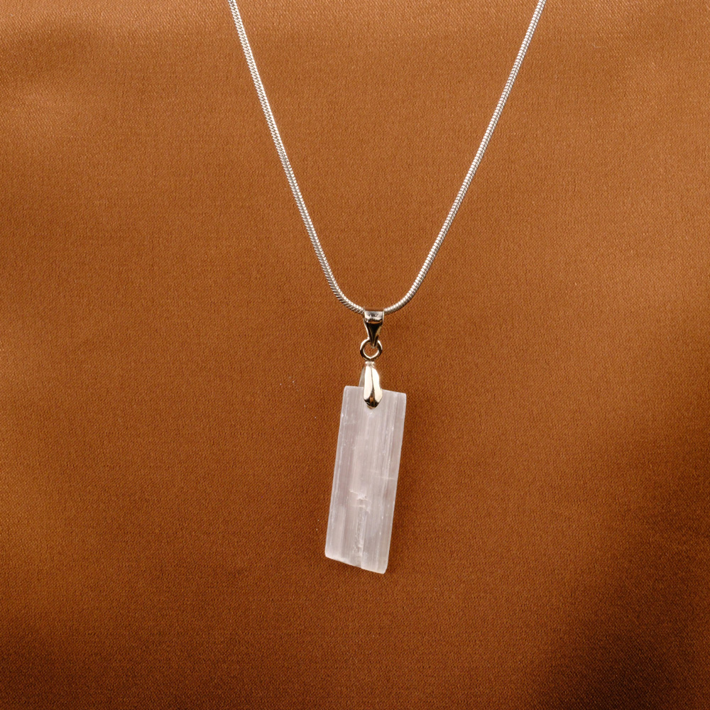 Selenit Doğal Taş Metal Kolye
