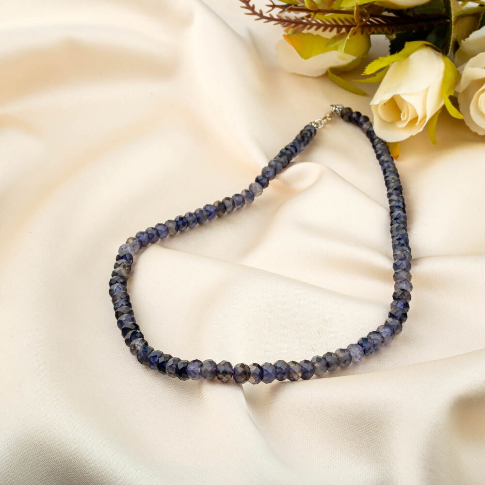 5A+ Kalite Faset Kesim İyolit Doğal Taş Gümüş (Gerdanlık) Kolye (4x6mm)