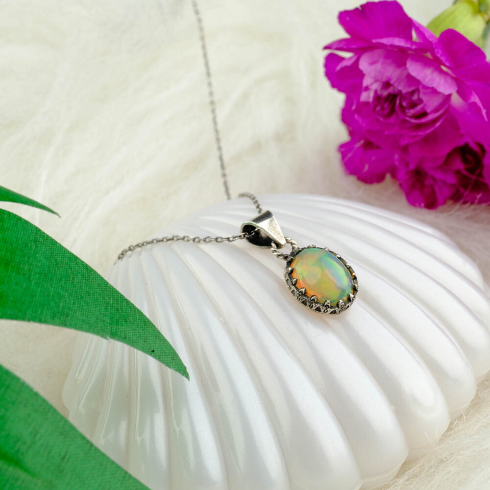 Opal Doğal Taş Gümüş Bayan Kolye (4ct)