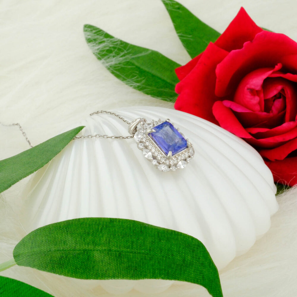Orijinal Uluslararası Sertifikalı Tanzanit Doğal Taş Gümüş Bayan Kolye (2,92ct)