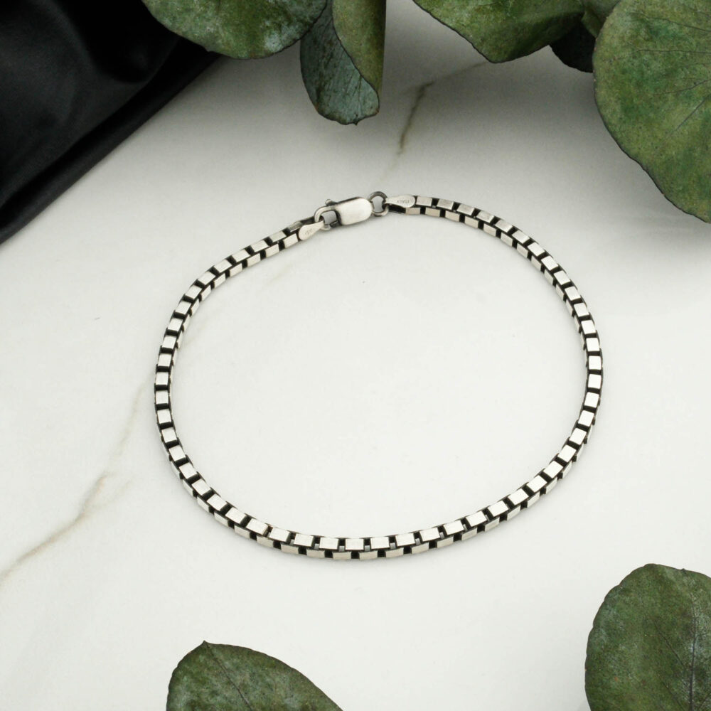 Küp Model Mat İthal Gümüş Bileklik