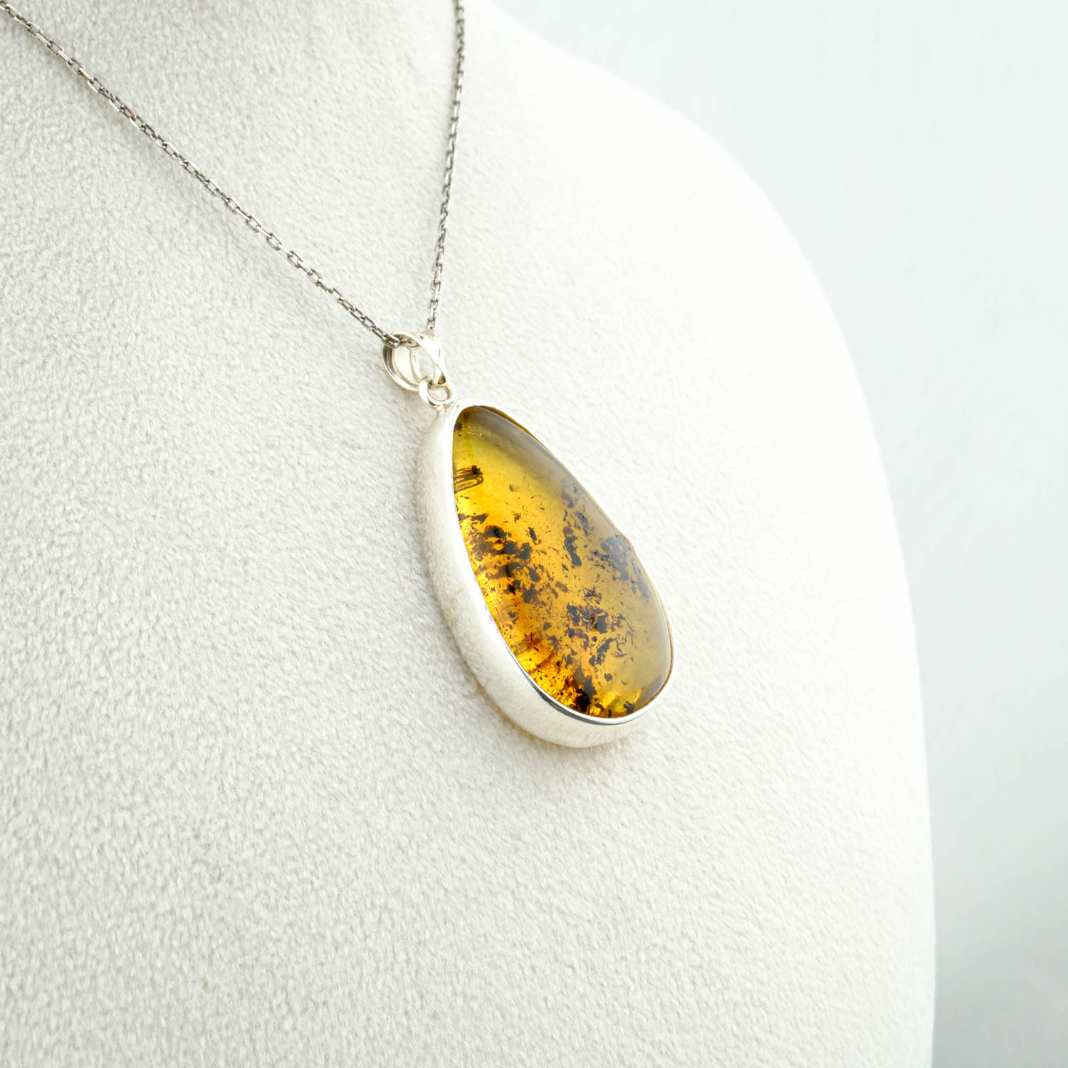 konya-doğal-taş-evi-kehribar-kolye-4-2