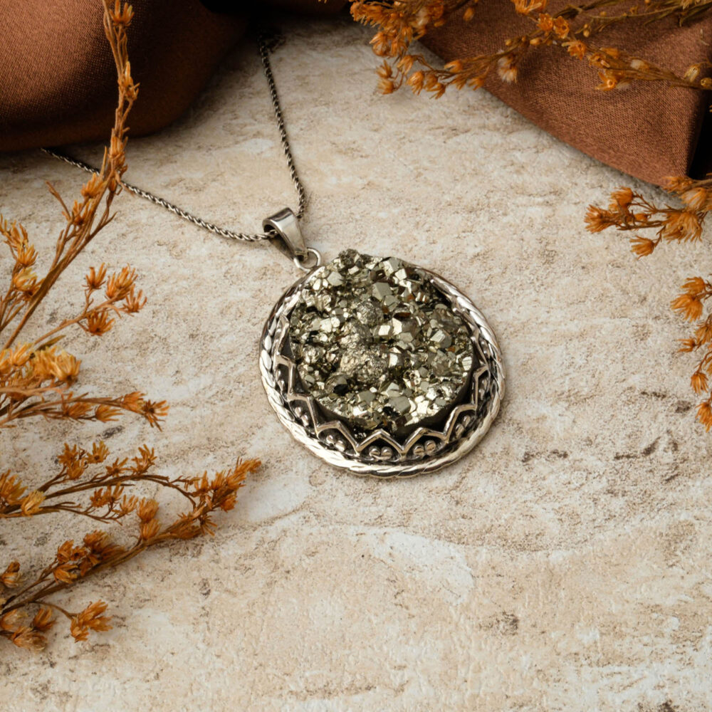 Özel Pirit Doğal Taş 925 Ayar Gümüş Kolye