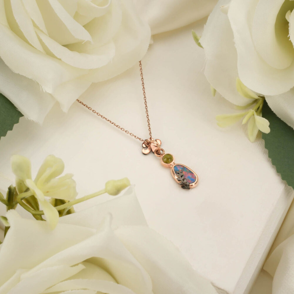 Orijinal Bodrial Opal ve Zebercet Taşı Rose Kaplama 925 Ayar Gümüş Kolye