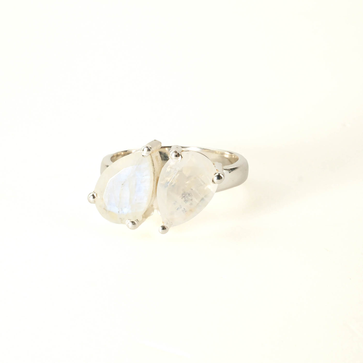 konya-dogaltas-evi-dogal-tas-ay-tasi-925-ayar-gumus-bayan-yuzuk