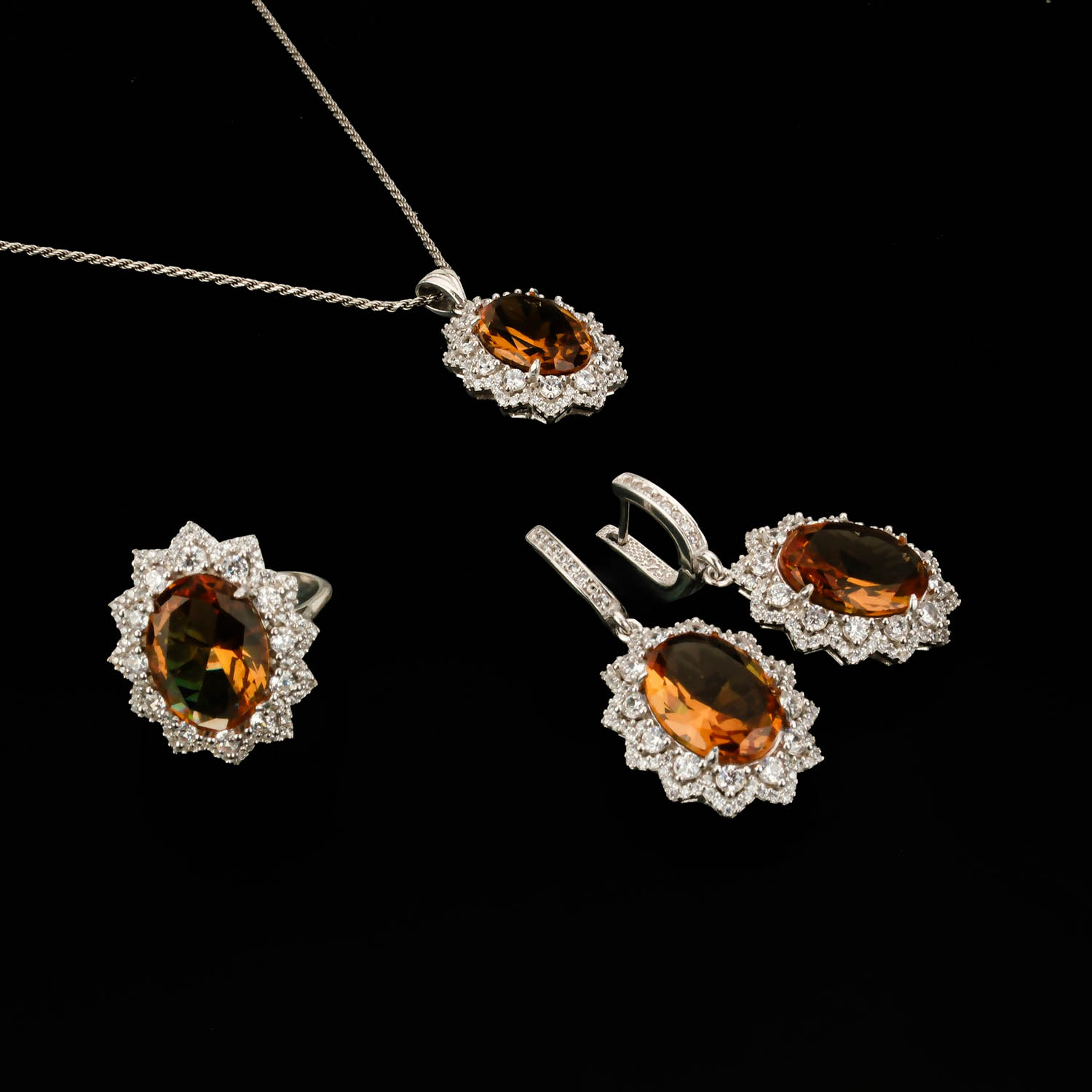 konya-dogaltas-evi-dogal-tas-zultanite-tasli-925-ayar-gumus-ozel-bayan-set