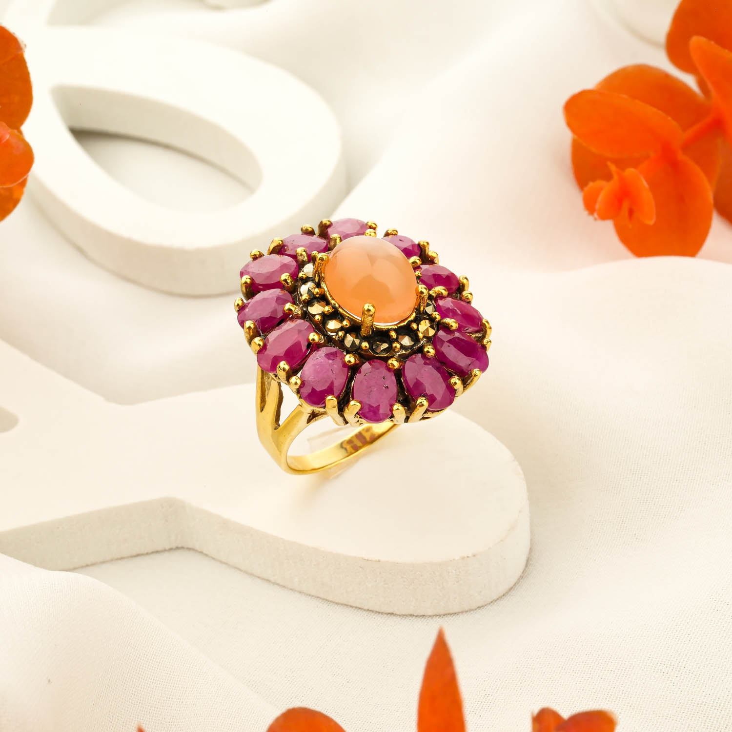 konya-dogaltas-evi-gunes-ve-yakut-tasi-925-ayar-gumus-gold-kaplama-bayan-yuzuk