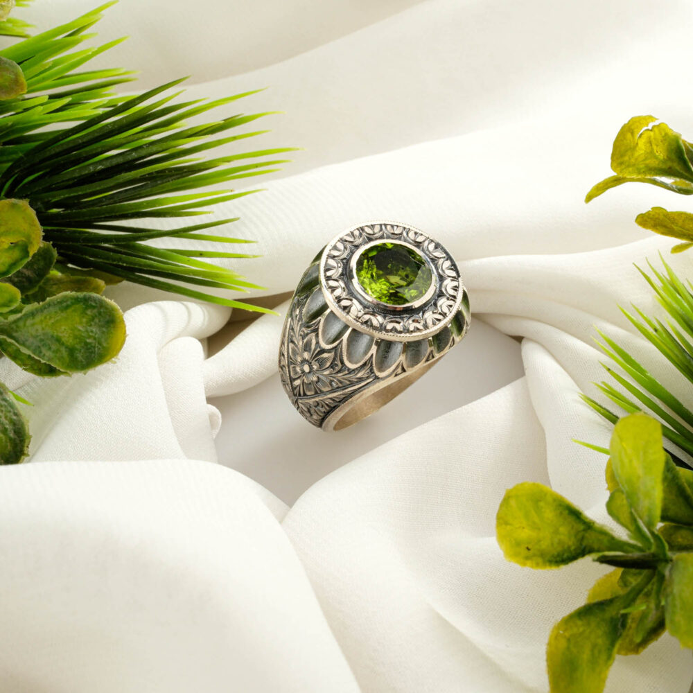 Orijinal Zebercet (Peridot) Taşı 925 Ayar Gümüş Tasarımlı El İşçiliği Erkek Yüzük