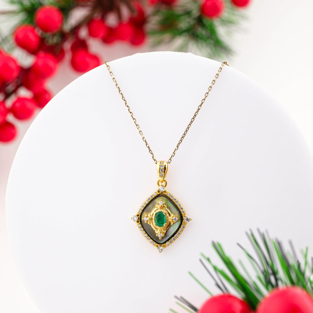 Orijinal Zambiya Zümrüt, Sedef ve Swarovski Taşı 925 Ayar Gümüş Bayan Kolye