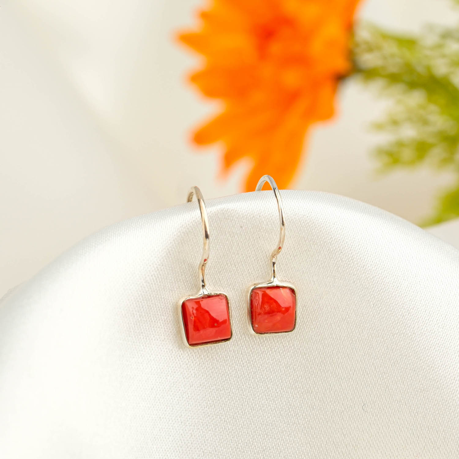 konya-dogaltas-evi-mercan-tasi-gold-kaplama-925-ayar-gumus-tasarim-kupe