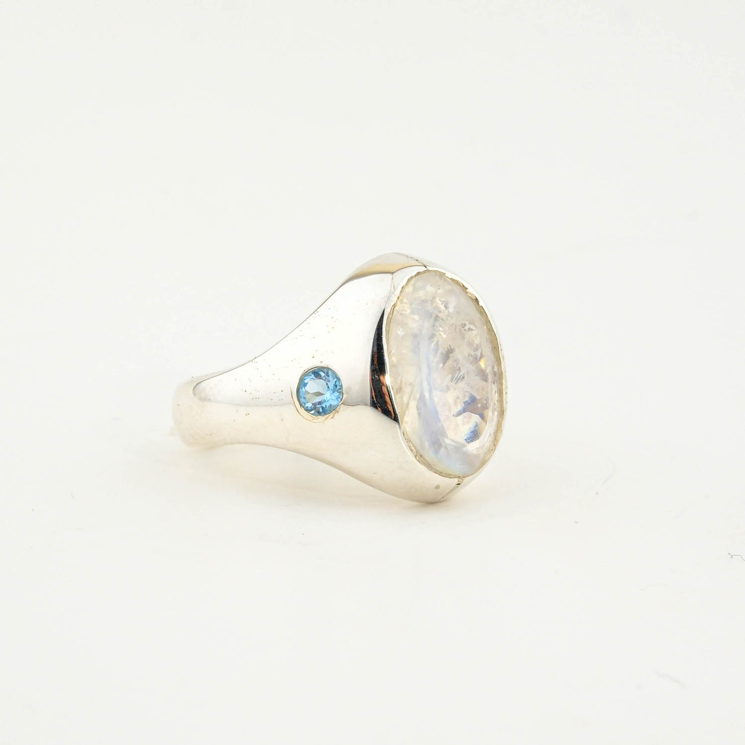konya-dogaltas-evi-el-yapimi-dogal-ay-tasi-blue-topaz-gumus-bayan-yuzuk