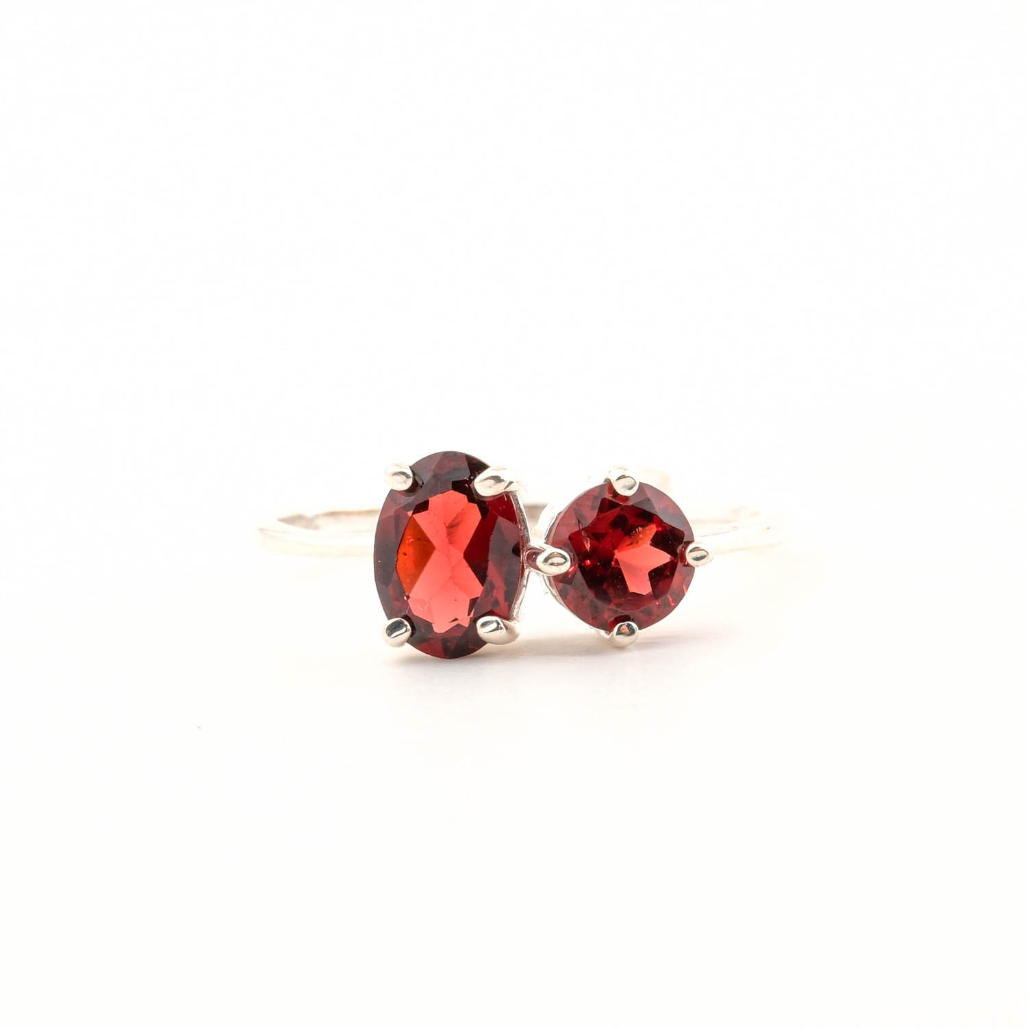 konya-dogaltas-evi-ozel-tasarim-garnet-925-ayar-gumus-gold-yuzuk