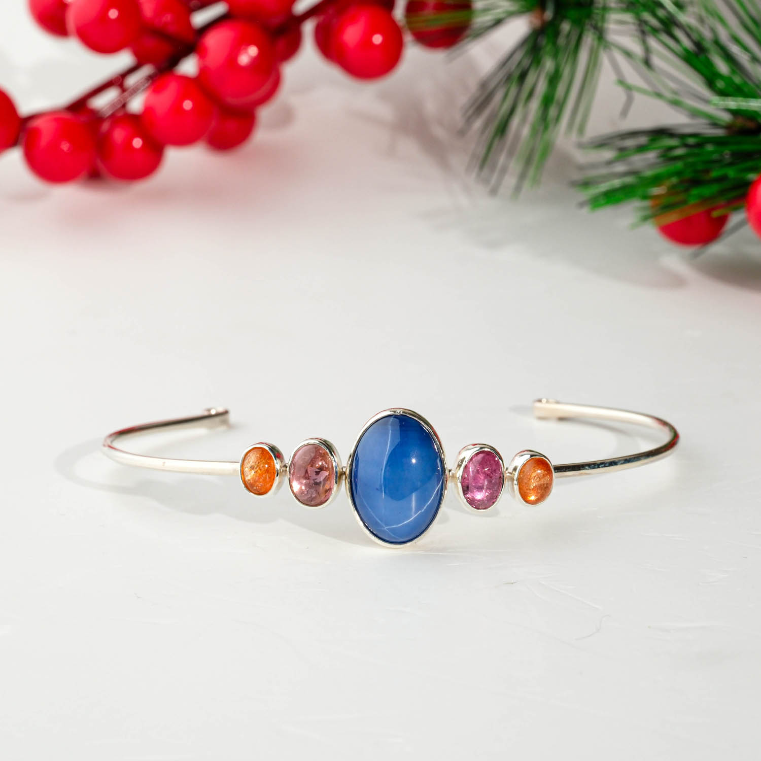 konya-dogaltas-evi-star-safir-turmalin-gunes-tasi-925-ayar-gumus-bayan-kelepce-bileklik