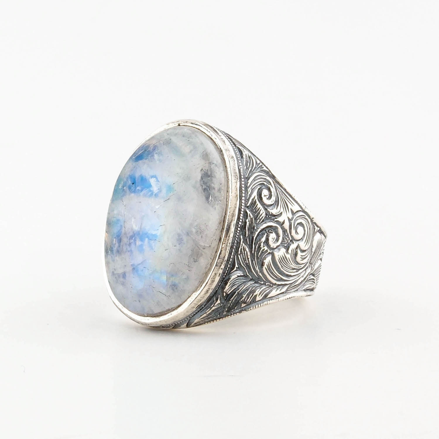 konya-dogaltas-evi-nadir-isiltili-ay-tasi-925-ayar-gumus-erkek-yuzuk-tasarimi