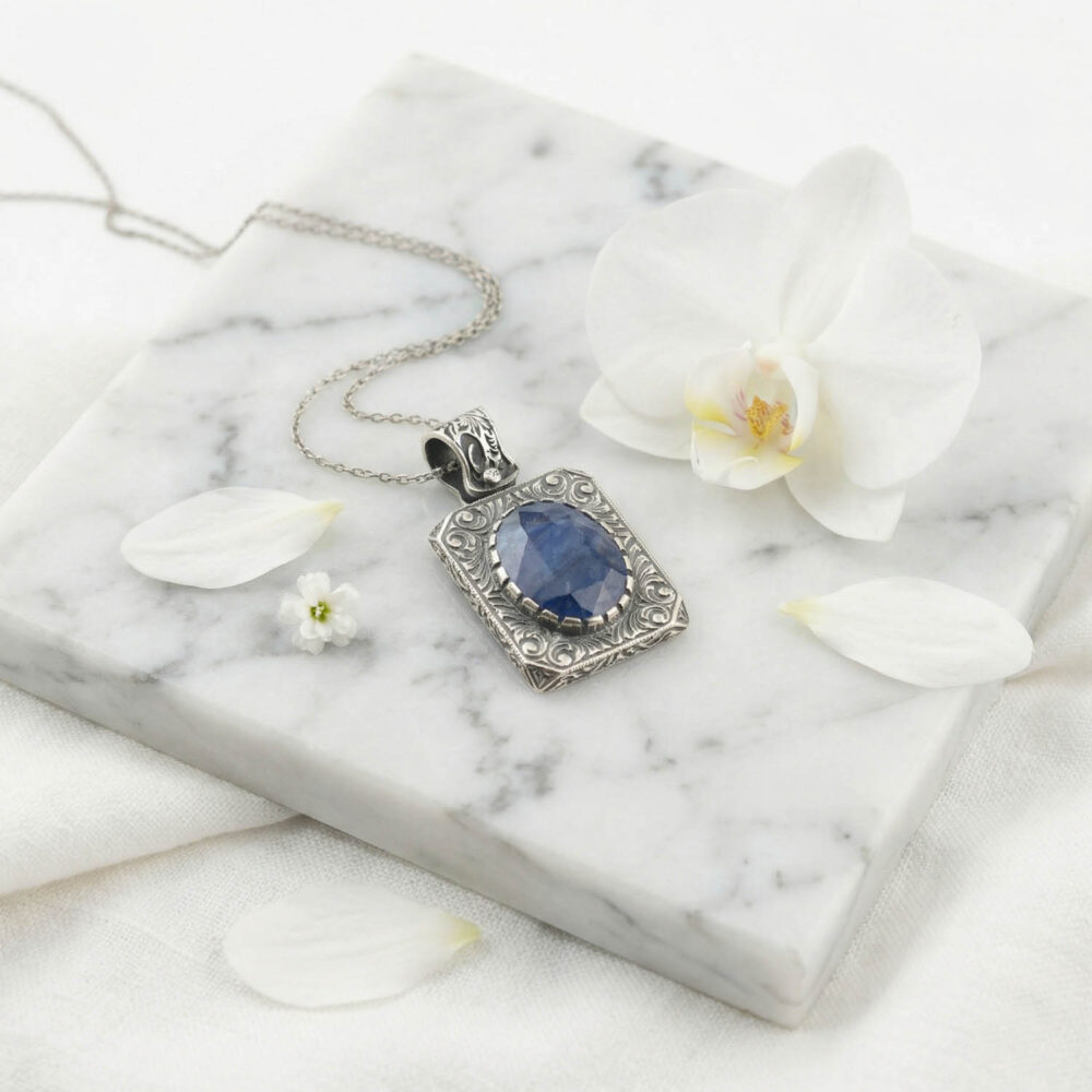 Orijinal Safir Taşı 925 Ayar Gümüş El İşçiliği Erkek Kolye