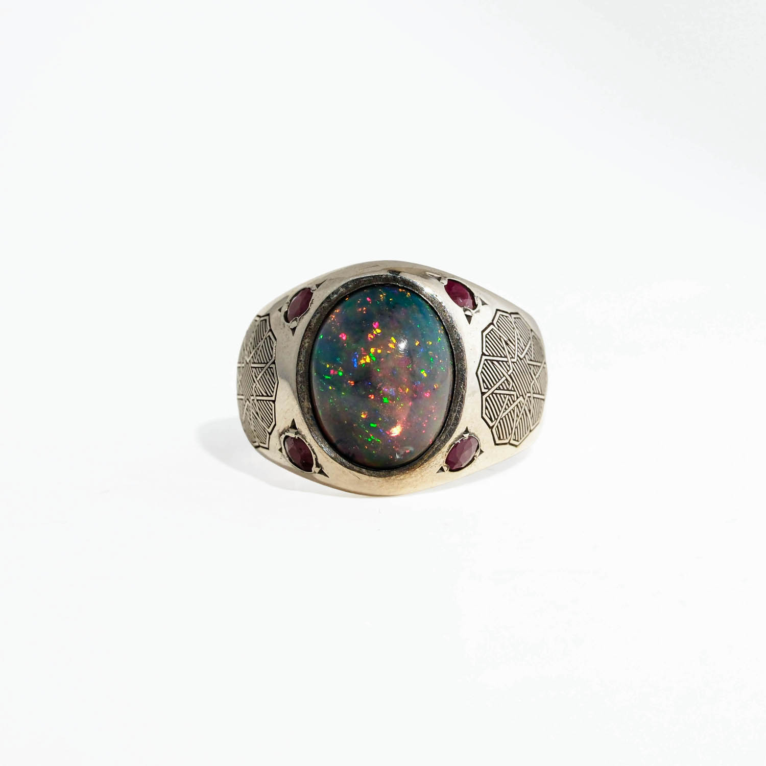 konya-dogaltas-evi-sifali-yakut-ve-opal-tasi-925-ayar-gumus-erkek-yuzuk-modelleri