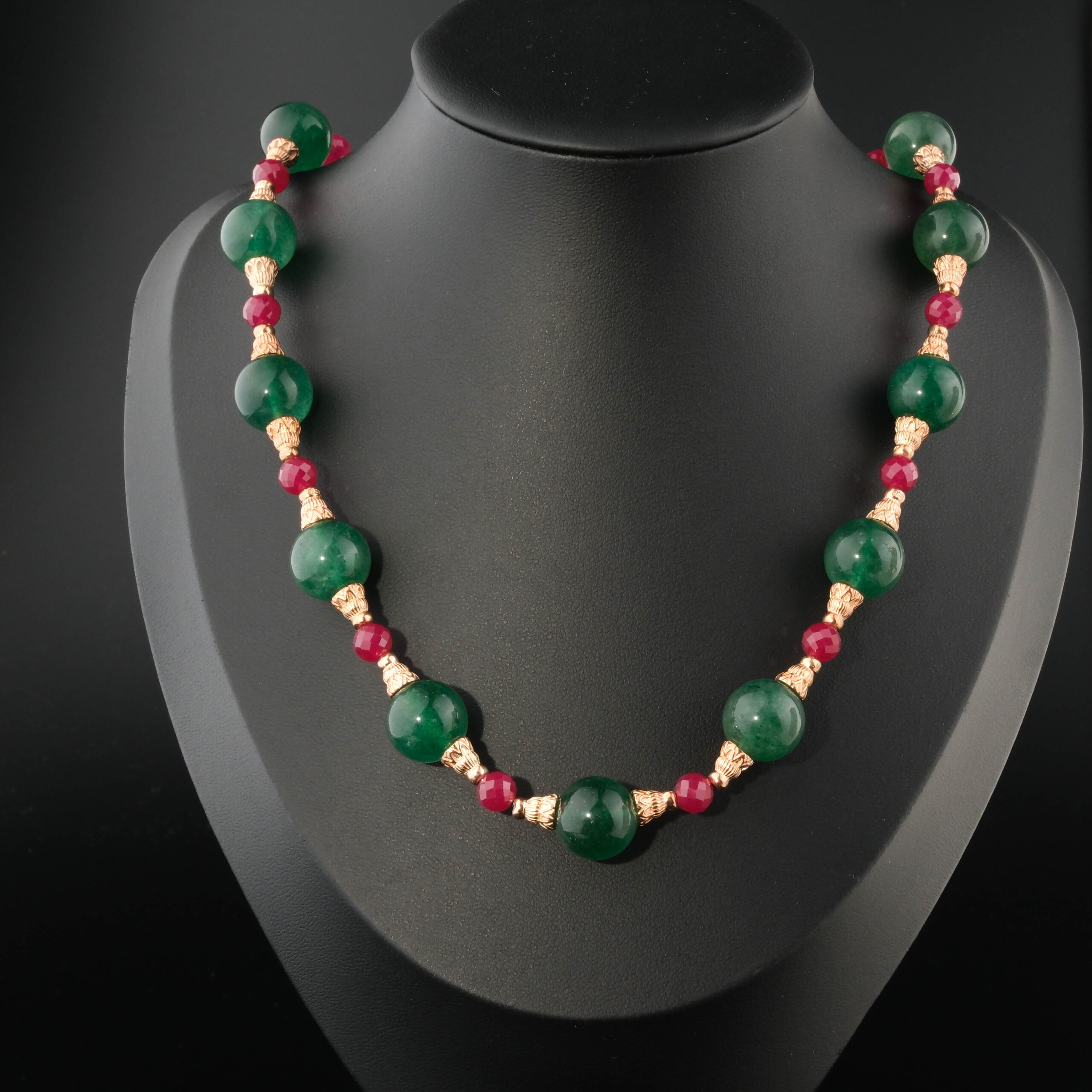 konya-dogaltas-evi-sik-ve-asil-zumrut-ve-yakut-dogal-tas-925-ayar-gumus-bayan-kolye-gerdanlik