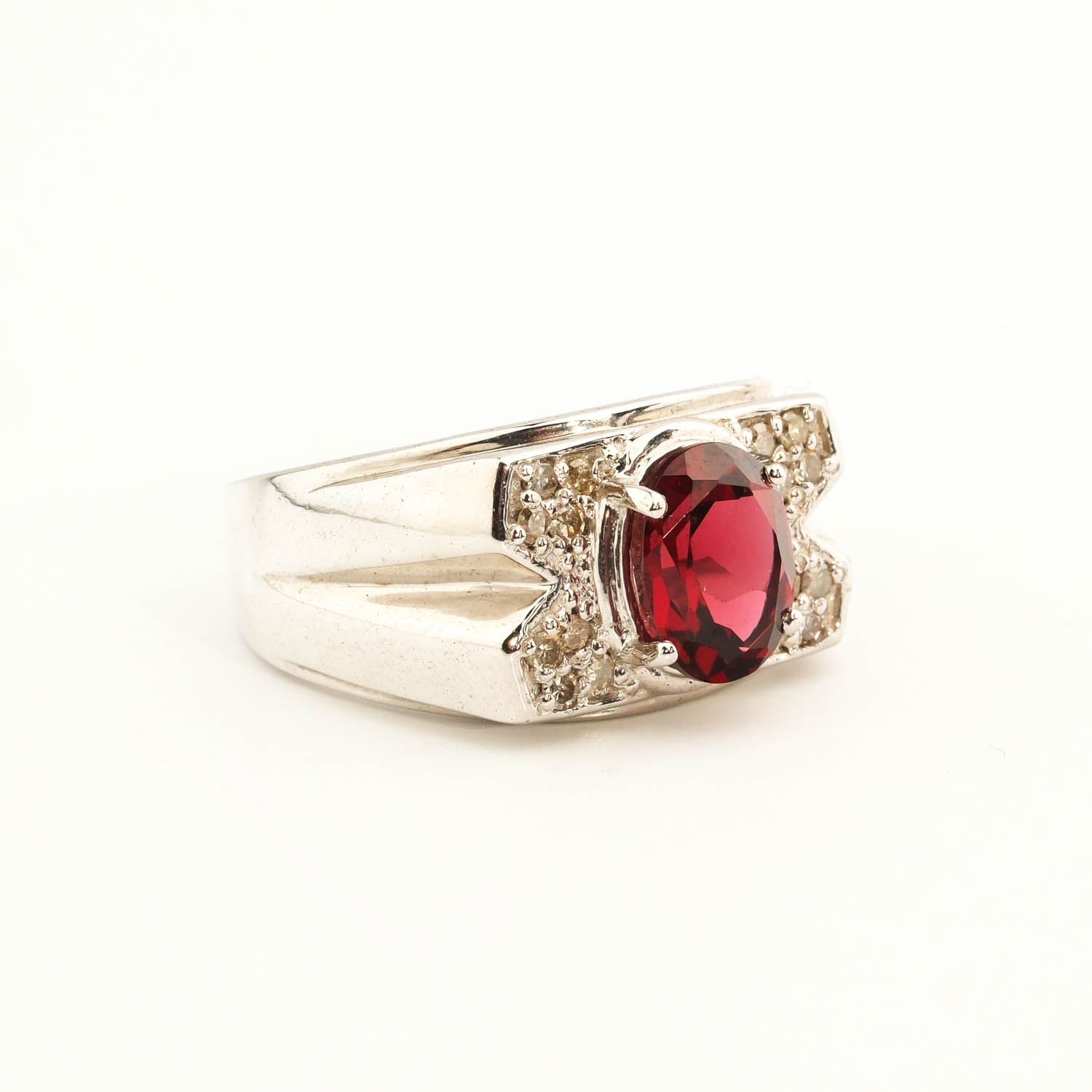 original-rubellite-tourmaline-diamond-silver-ring 925 sterling silver design ring featuring an original oval cut rubellite tourmaline and diamonds.