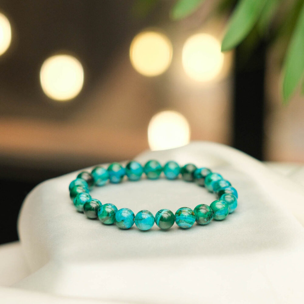 Design-Armband aus originalen 8-9mm 6A+ Malachit-Chrysokoll-Natursteinen im glatten Rundperlen-Schliff.