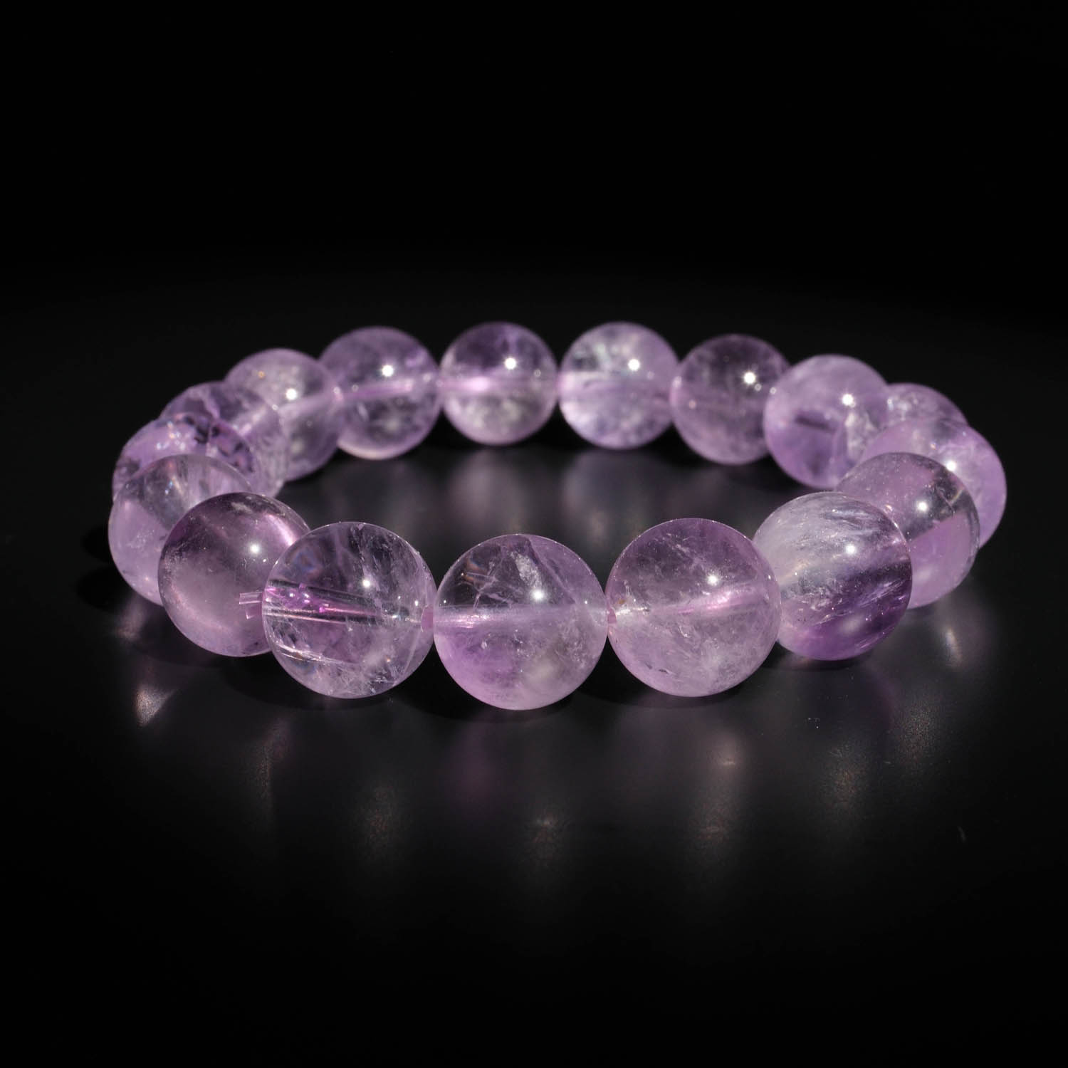 orijinal-5a-kalite-12-13mm-lavender-ametist-dogal-tas-kure-kesim-bileklik سوار راقٍ مرصع بحجر الأميثيست اللافندر الطبيعي الأصلي درجة 5A+ خرز مستدير حجم ١٢-١٣ مم.