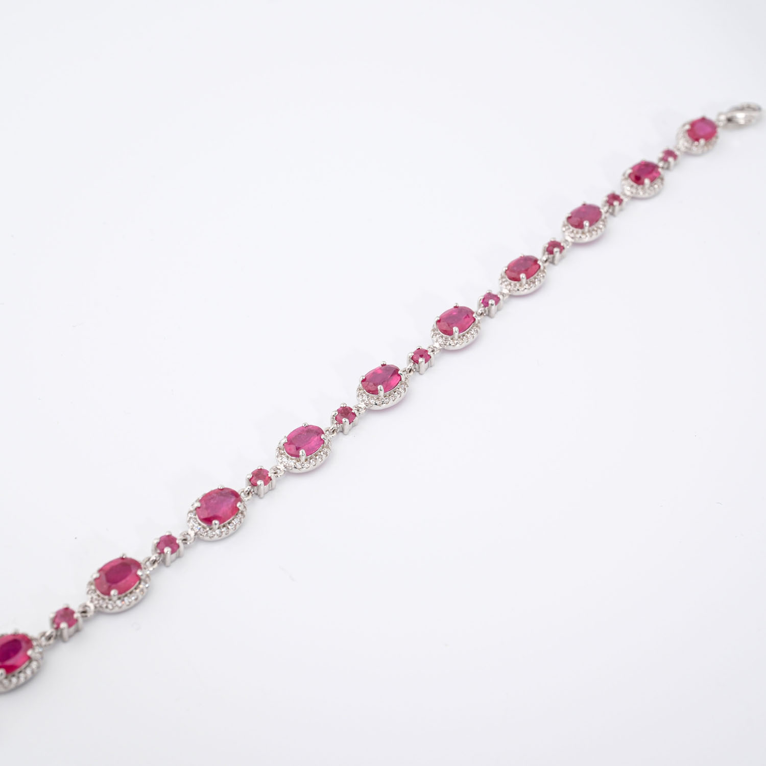 original-ruby-natural-stone-925-sterling-silver-jewelry-set Orijinal yakut doğal taş 925 ayar gümüş gerdanlık bileklik küpe yüzük kadın takı seti.