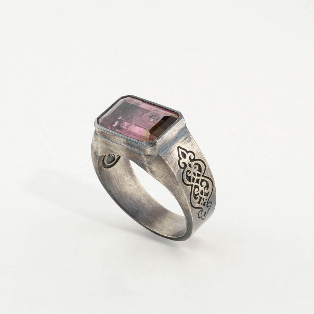 Unikatni unisex prsten od srebra 925 sa prirodnim lubenica turmalinom pravougaonog oblika 6,30ct.